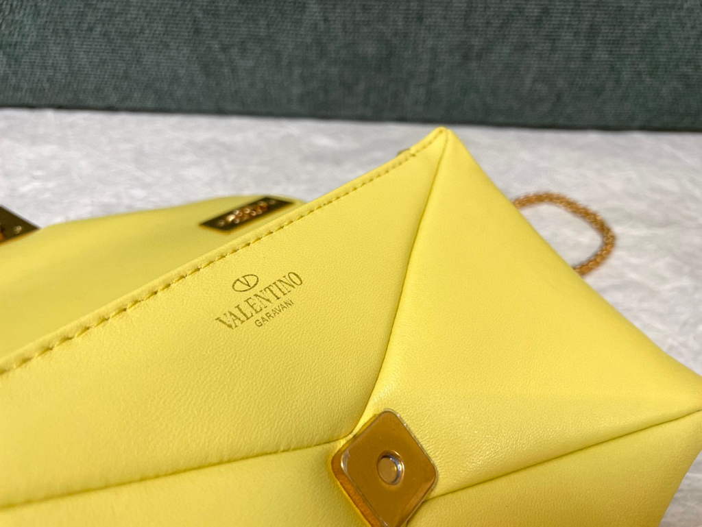 Valentino One Stud Nappa Bag With Chain 1215 Yellow