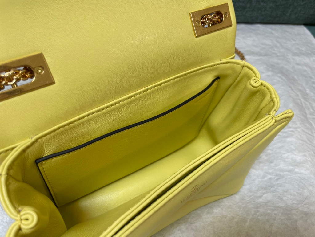 Valentino One Stud Nappa Bag With Chain 1215 Yellow