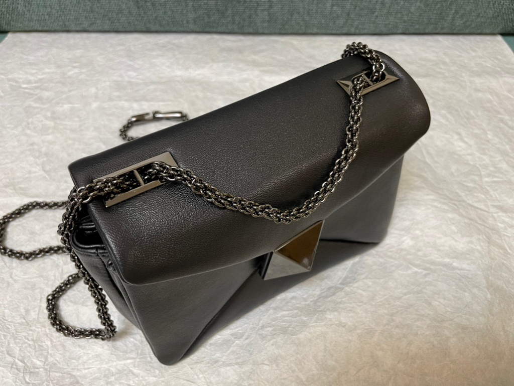 Valentino One Stud Nappa Bag With Chain 1215 Black