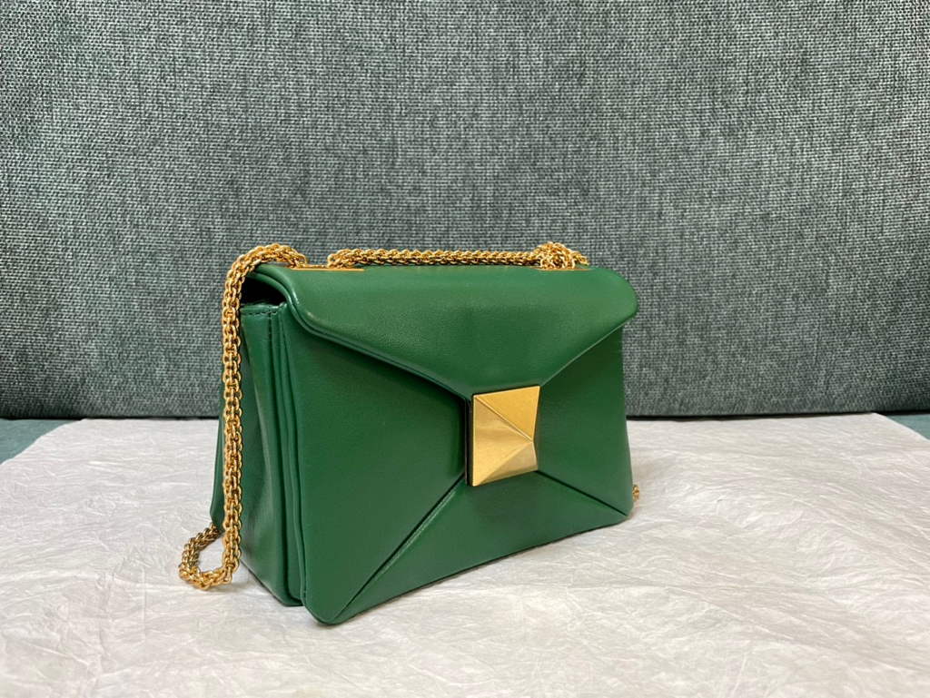 Valentino One Stud Nappa Bag With Chain 1215 Green