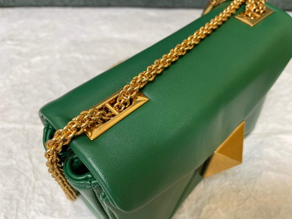 Valentino One Stud Nappa Bag With Chain 1215 Green