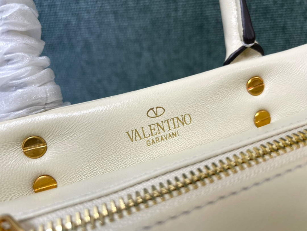Valentino Small One Stud Nappa Handbag in lambskin V1186 Beige