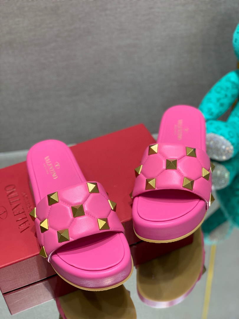 Valentino Stud Flatform Slide Sandal in Quilted Nappa V78103