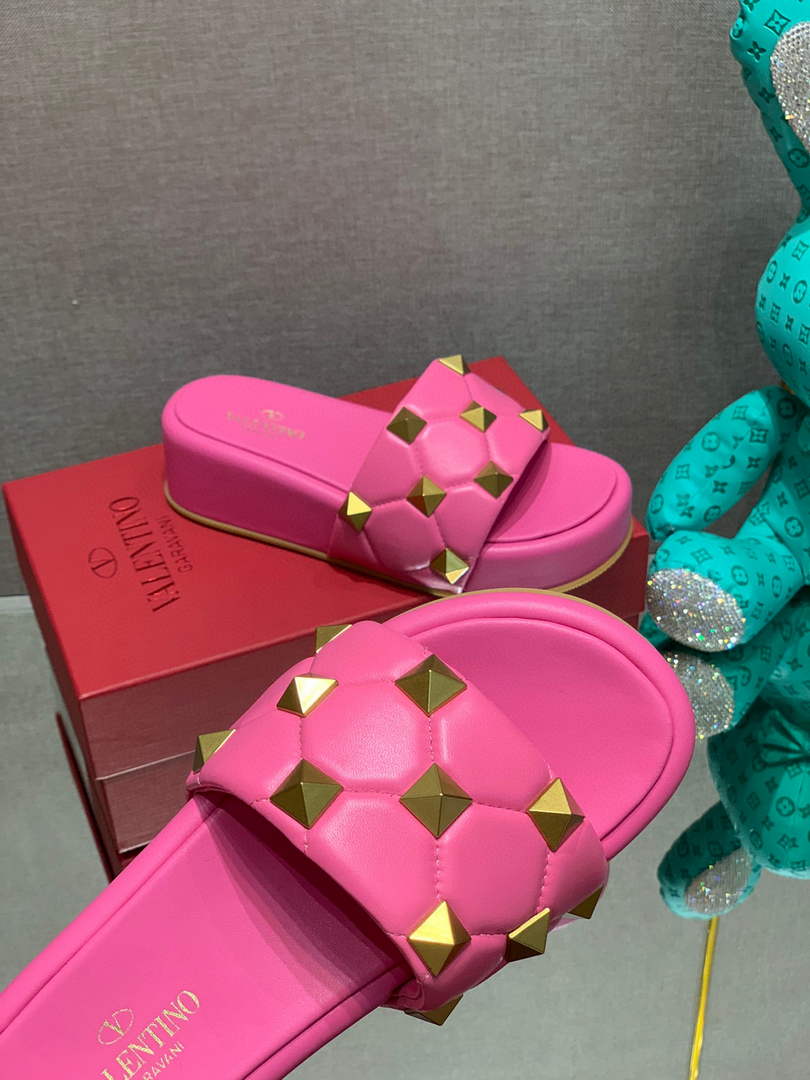Valentino Stud Flatform Slide Sandal in Quilted Nappa V78103
