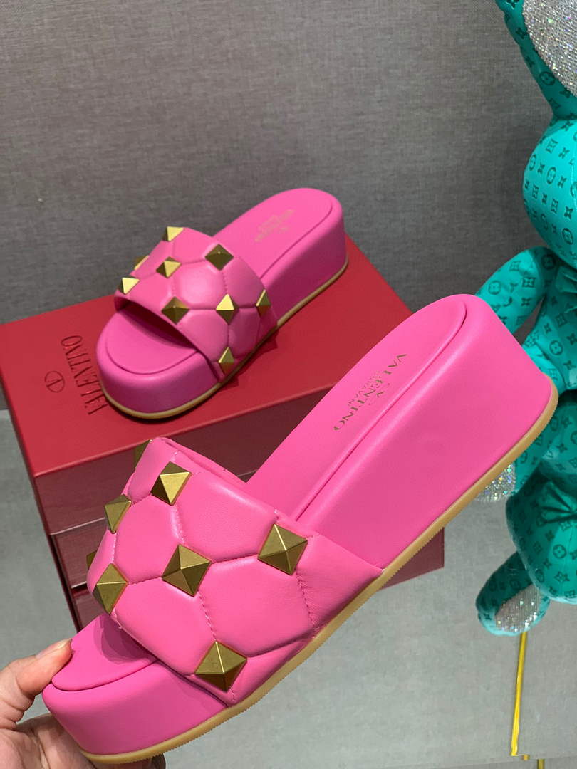 Valentino Stud Flatform Slide Sandal in Quilted Nappa V78103