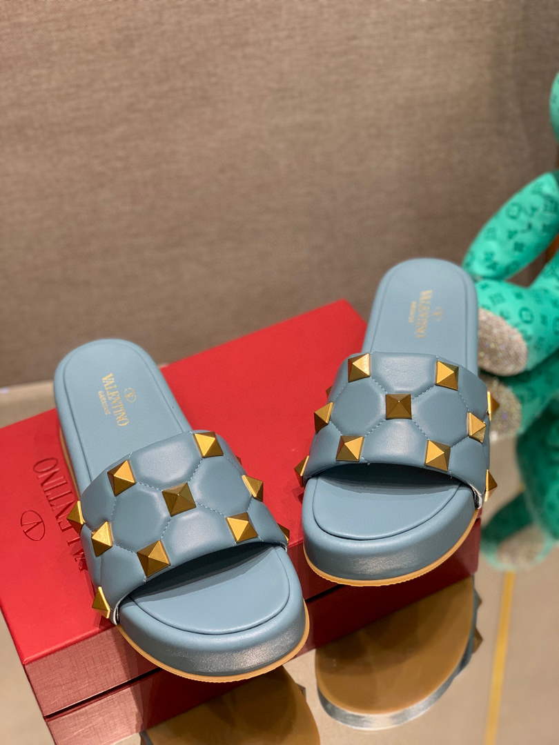 Valentino Stud Flatform Slide Sandal in Quilted Nappa V78107