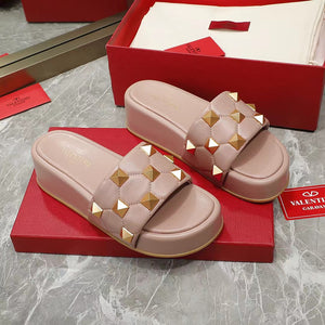 Valentino Stud Flatform Slide Sandal in Quilted Nappa V78108 - 35 - View 1