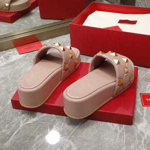 Valentino Stud Flatform Slide Sandal in Quilted Nappa V78108 - 35 - View 2