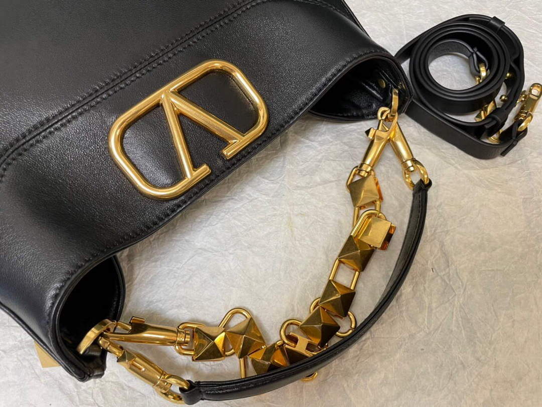 Valentino V0570 Stud Sign Grainy Calfskin Hobo Bag Black - Default Title - View 5