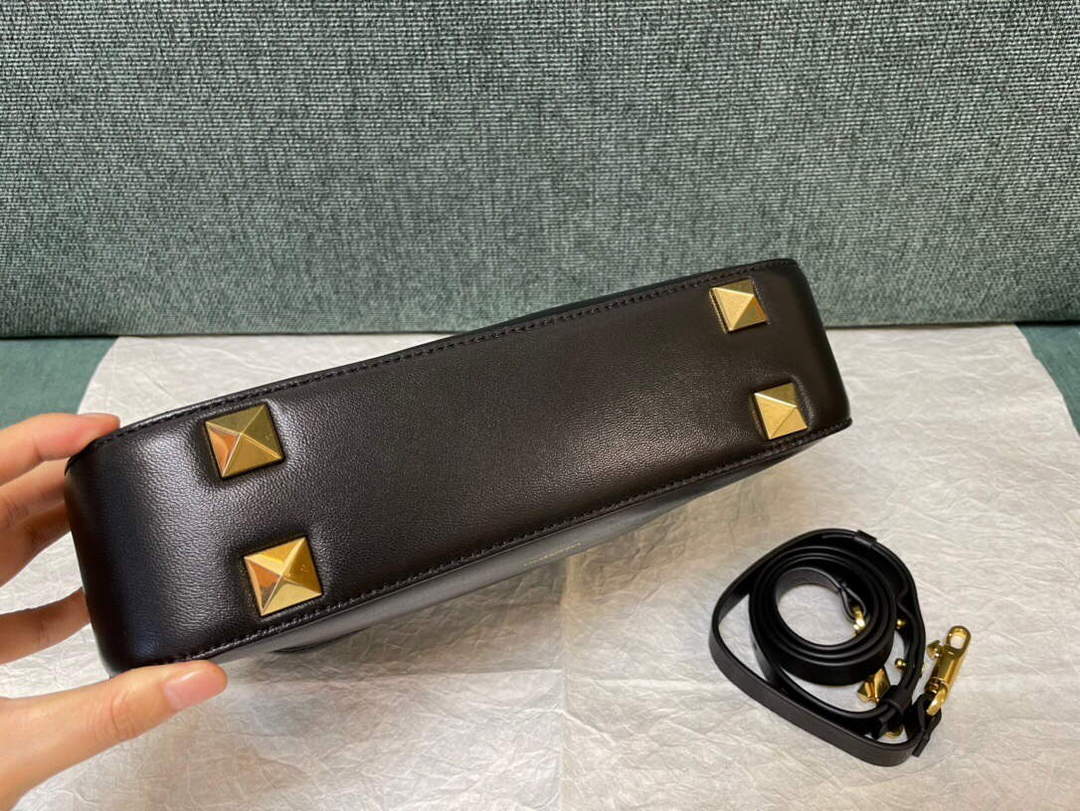 Valentino V0570 Stud Sign Grainy Calfskin Hobo Bag Black