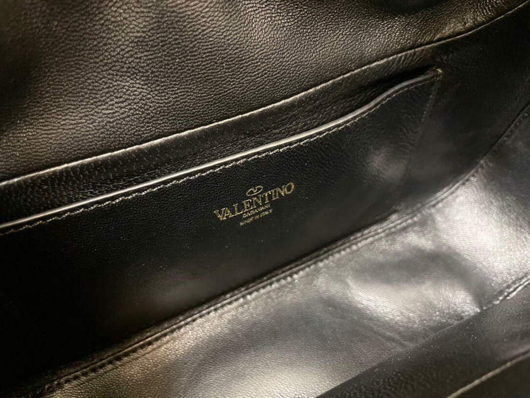 Valentino V0570 Stud Sign Grainy Calfskin Hobo Bag Black
