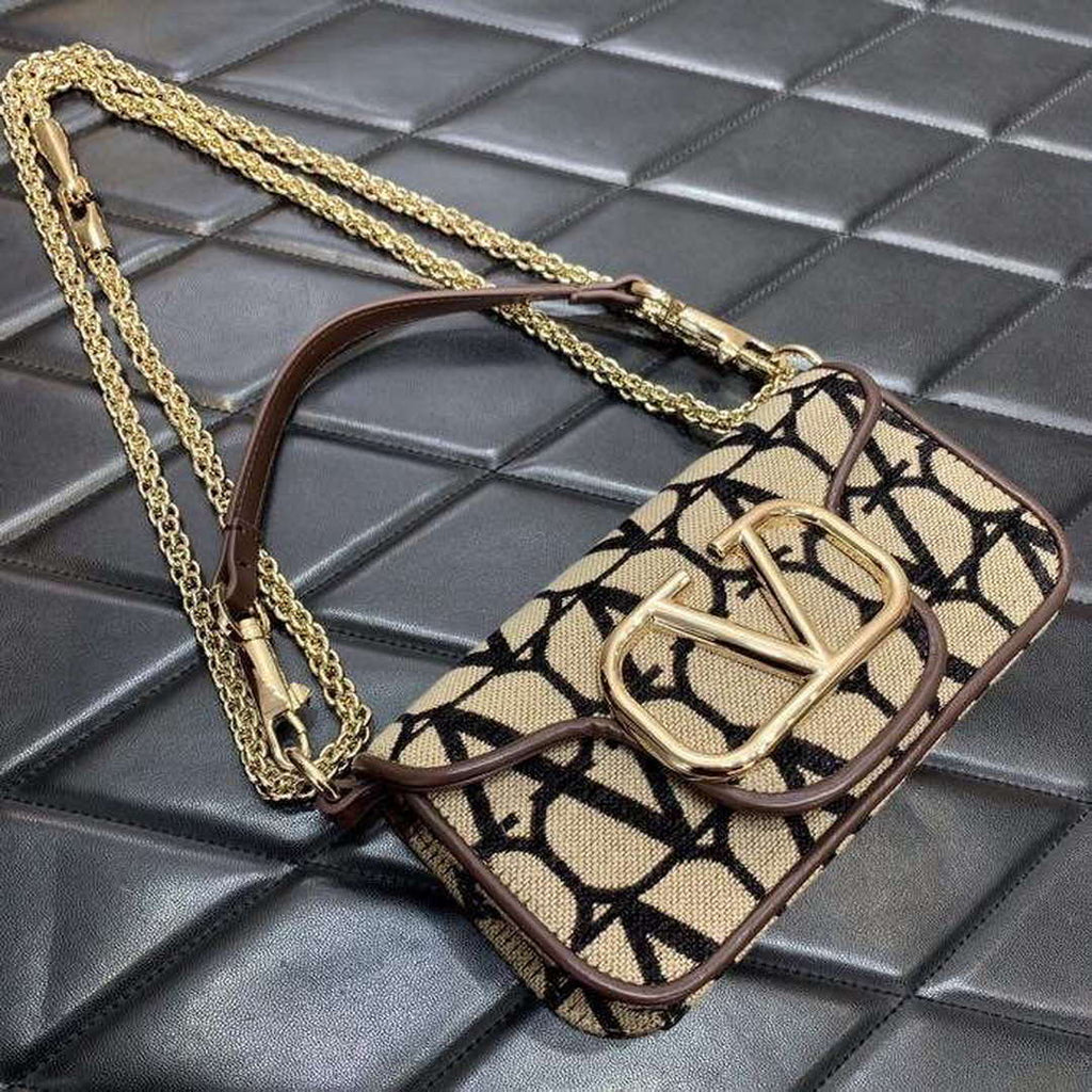 Valentino VAL352M3 loco small shoulder bag valentino garavani Apricot