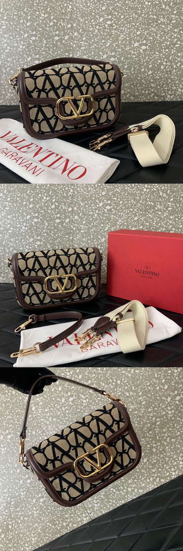 Valentino VAL352M4 loco small shoulder bag valentino garavani Apricot