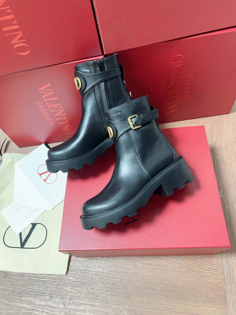 Valentino Vlogo Signature Calfskin Ankle Boot 55Mm V62393