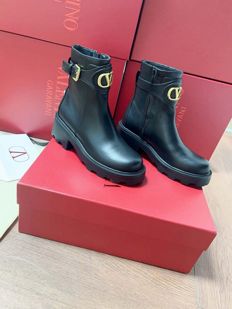 Valentino Vlogo Signature Calfskin Ankle Boot 55Mm V62393
