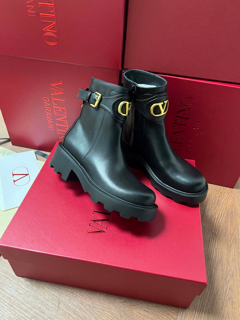 Valentino Vlogo Signature Calfskin Ankle Boot 55Mm V62393