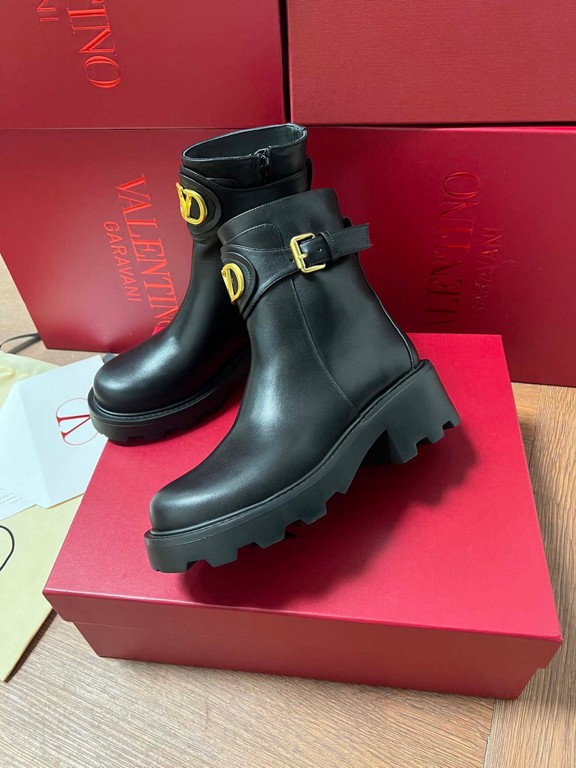 Valentino Vlogo Signature Calfskin Ankle Boot 55Mm V62393