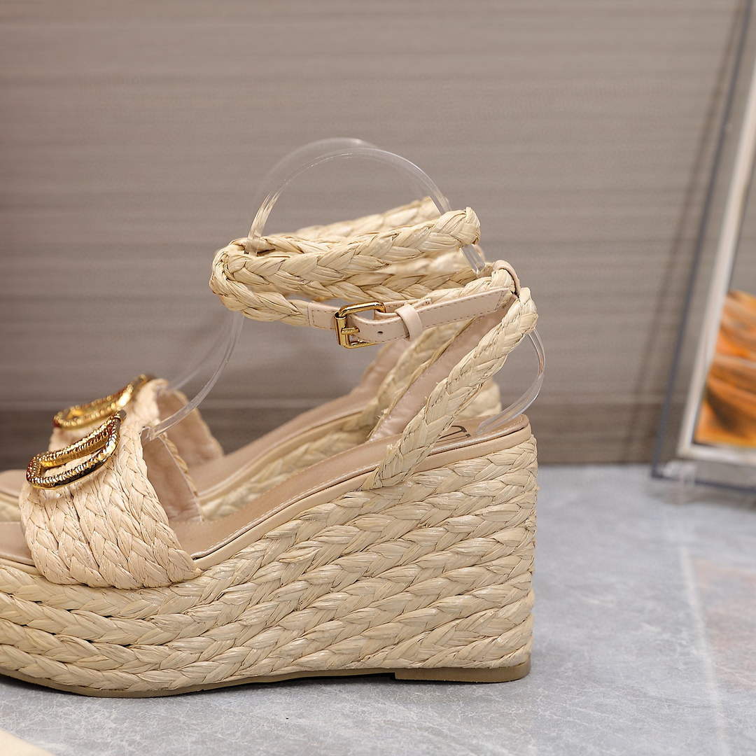 Valentino VLogo Signature Calfskin Wedge Sandal 90MM V78126
