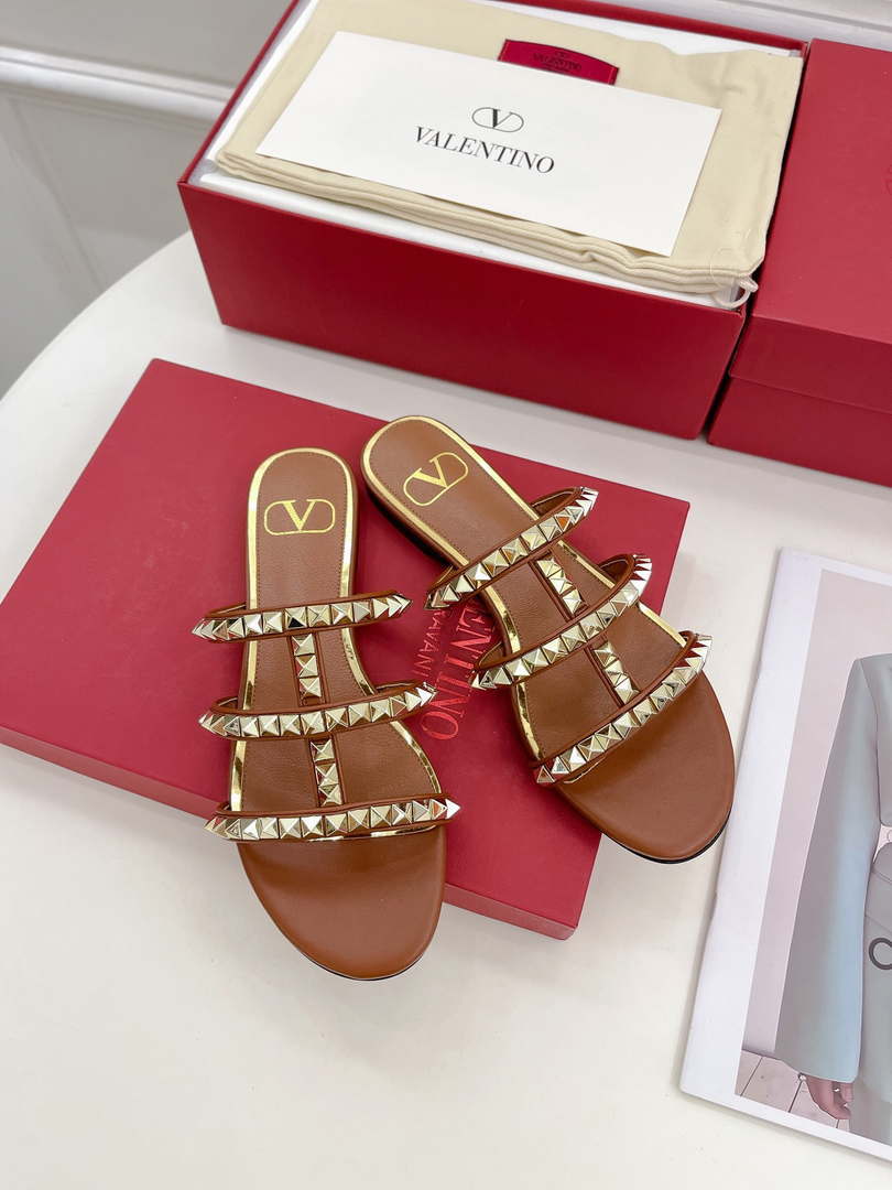 Valentino W2S0BU9ZWM Flat Roman Stud Calfskin Slide Sandal V98858