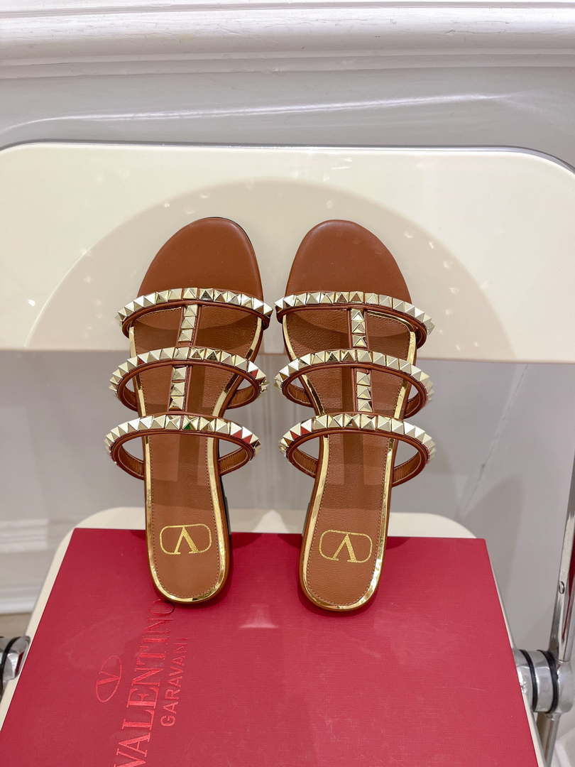 Valentino W2S0BU9ZWM Flat Roman Stud Calfskin Slide Sandal V98858