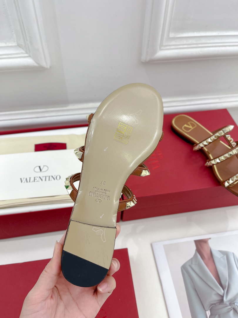 Valentino W2S0BU9ZWM Flat Roman Stud Calfskin Slide Sandal V98858
