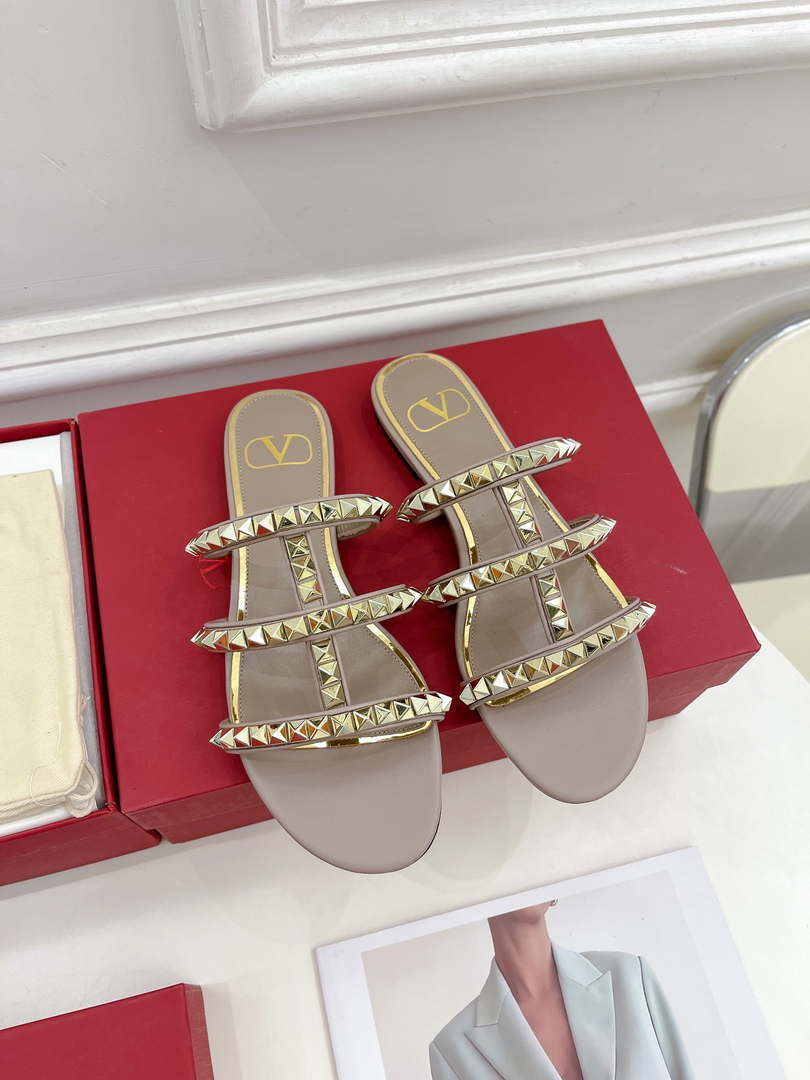 Valentino W2S0BU9ZWM Flat Roman Stud Calfskin Slide Sandal V98859 - US 4=Euro 35 - View 1