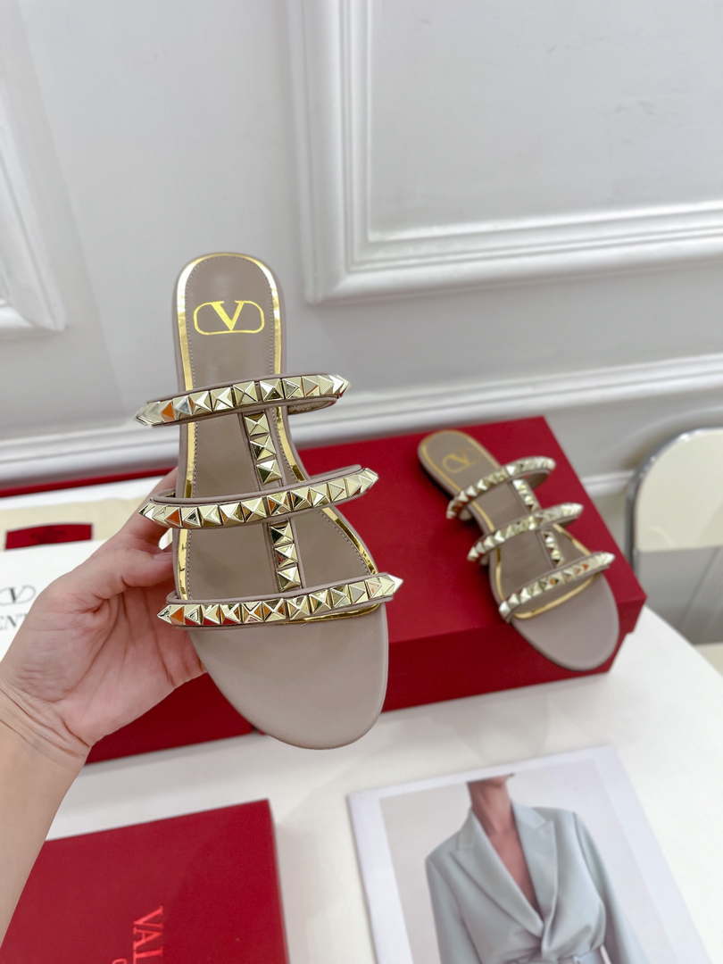 Valentino W2S0BU9ZWM Flat Roman Stud Calfskin Slide Sandal V98859