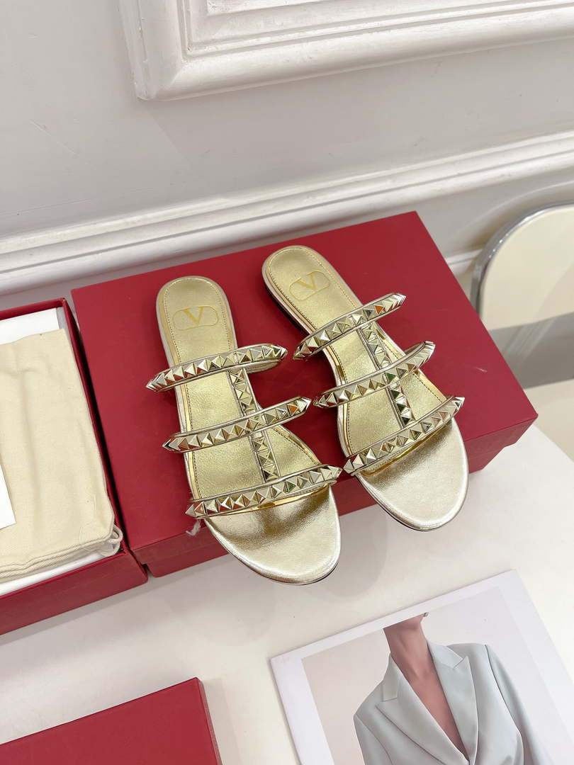Valentino W2S0BU9ZWM Flat Roman Stud Calfskin Slide Sandal V98860 - US 4=Euro 35 - View 1