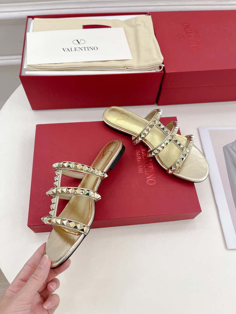 Valentino W2S0BU9ZWM Flat Roman Stud Calfskin Slide Sandal V98860