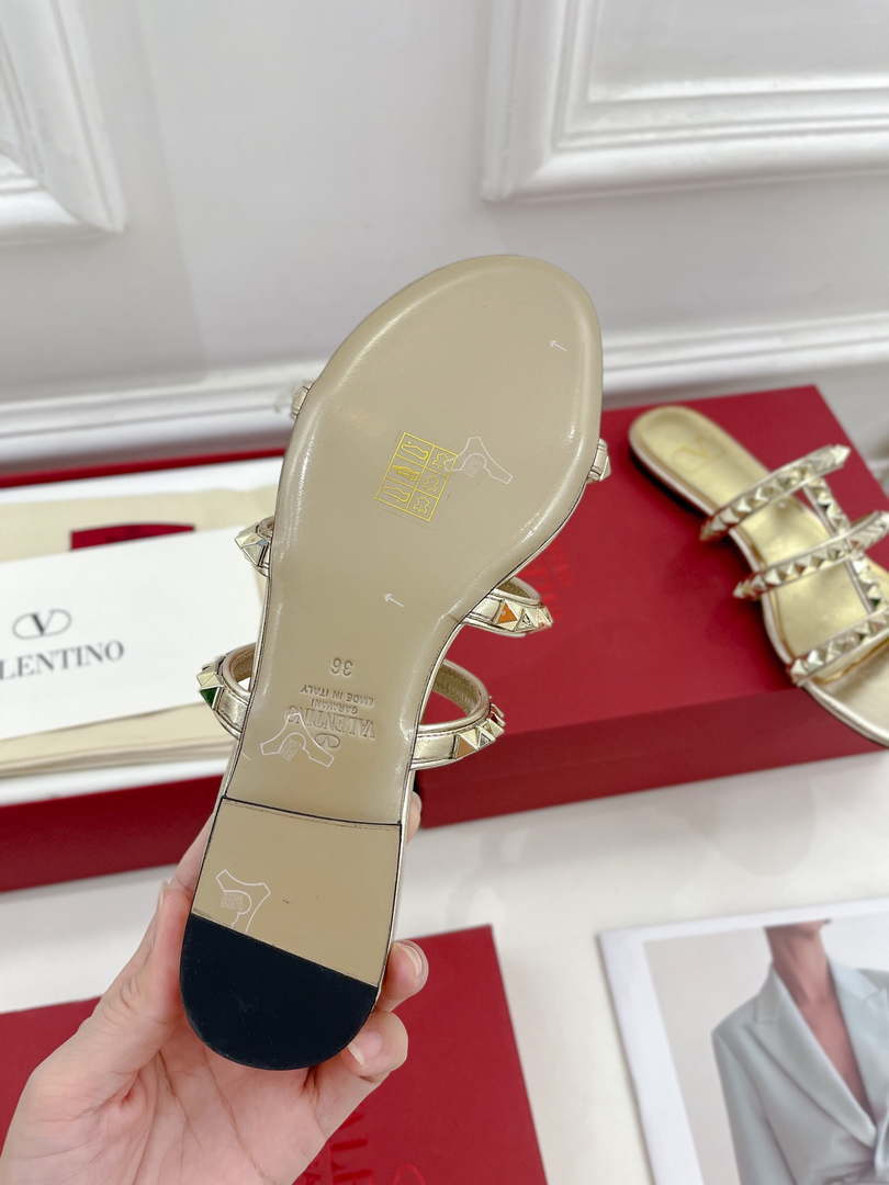 Valentino W2S0BU9ZWM Flat Roman Stud Calfskin Slide Sandal V98860
