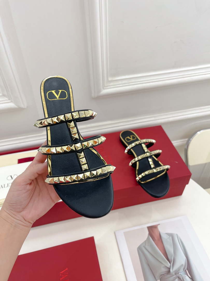 Valentino W2S0BU9ZWM Rockstud Flat Slide Sandal V98856
