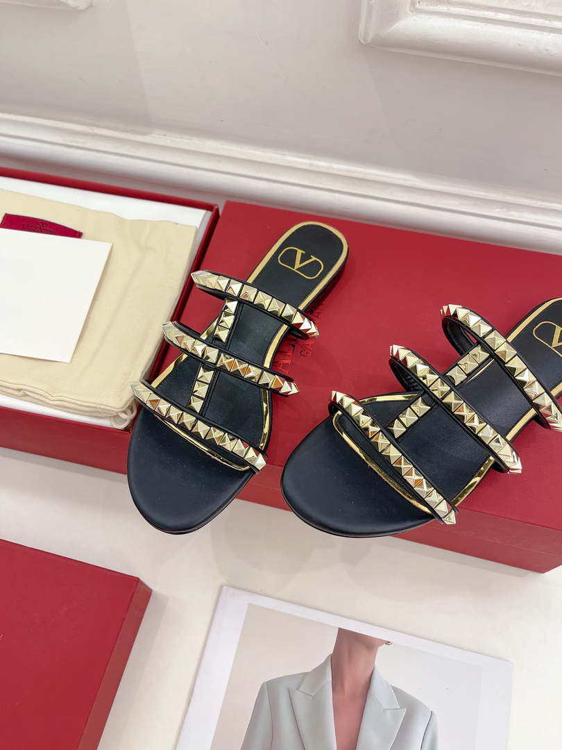 Valentino W2S0BU9ZWM Rockstud Flat Slide Sandal V98856