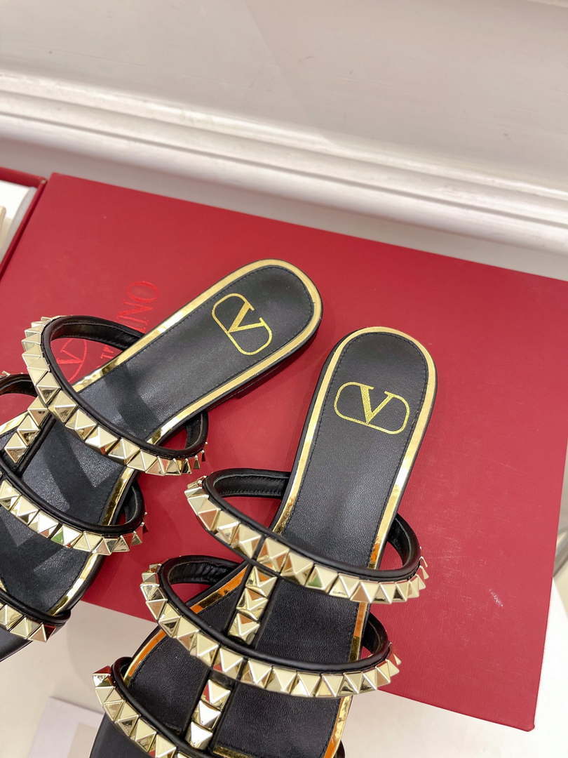 Valentino W2S0BU9ZWM Rockstud Flat Slide Sandal V98856