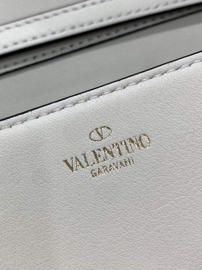 Valentino WB0K53ZXL Loc¨° Small Shoulder Bag in Calfskin Light Ivory