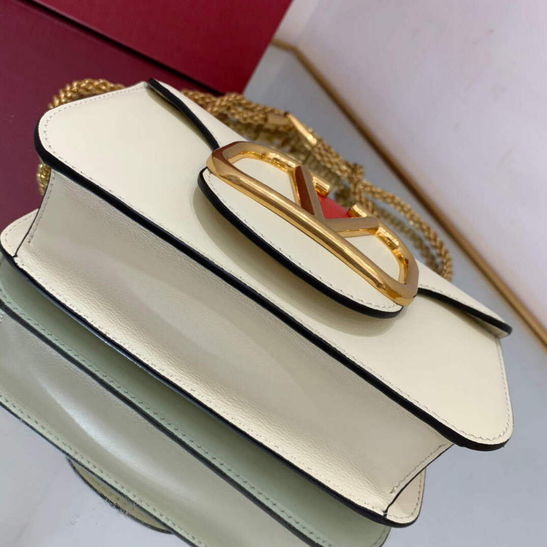 Valentino WB0K53ZXL Loc¨° Small Shoulder Bag in Calfskin Light Ivory red