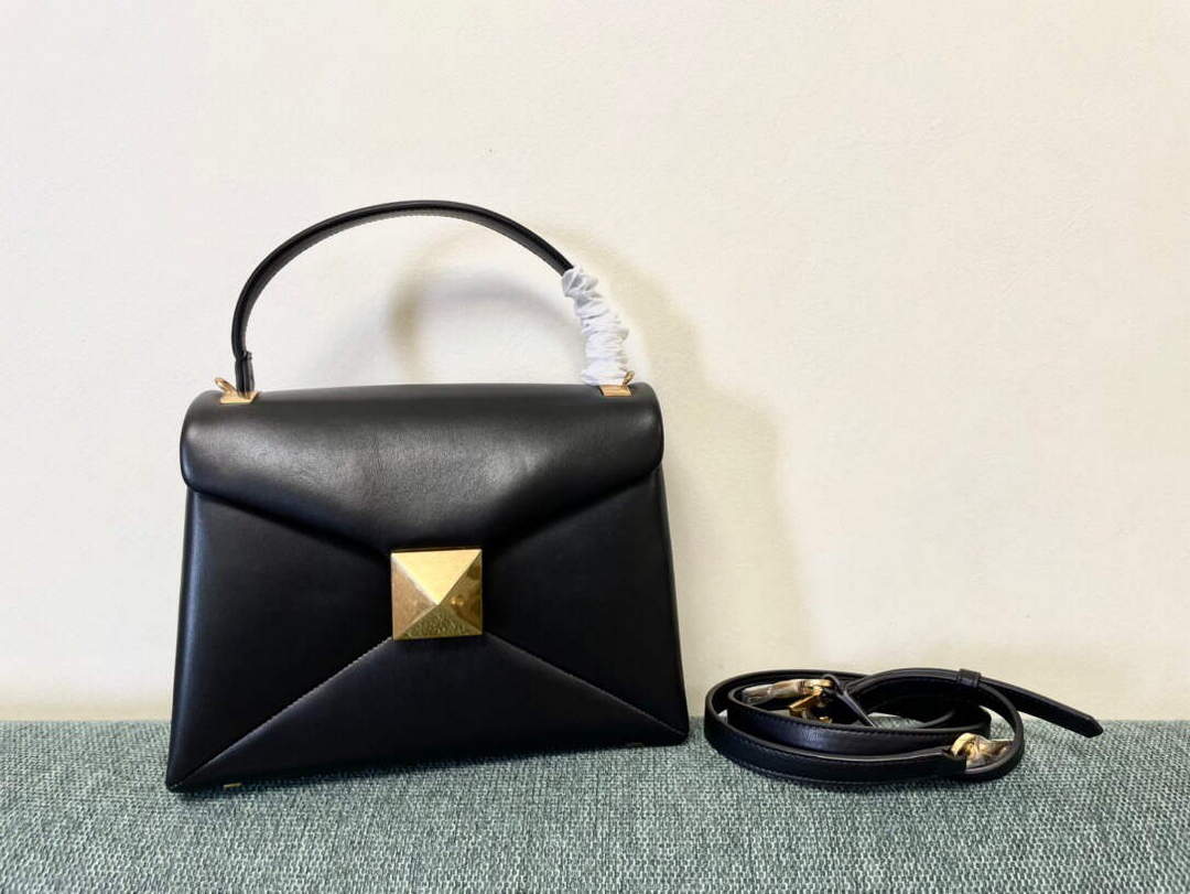 Valentino WB0K58ILK Medium One Stud Grainy Calfskin Handbag Black - Default Title - View 1