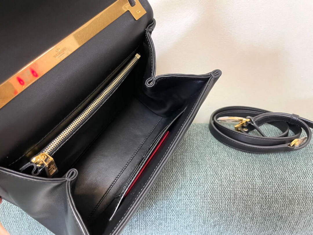Valentino WB0K58ILK Medium One Stud Grainy Calfskin Handbag Black