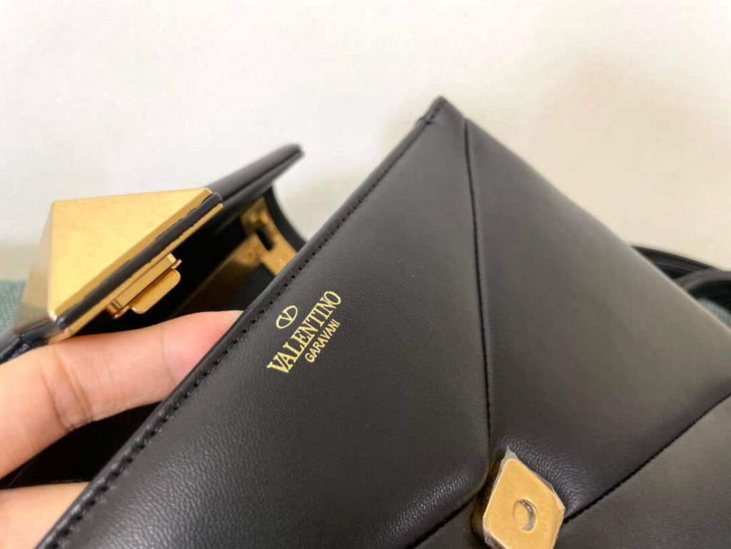 Valentino WB0K58ILK Medium One Stud Grainy Calfskin Handbag Black