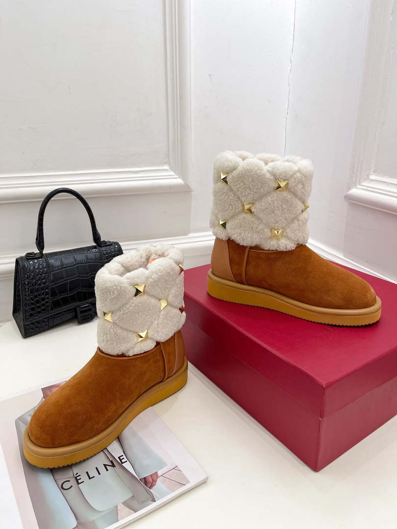Valentino Women Shoes 1W2S0FG3QES7B1 Roman Stud Quiled Ankle Boot 194223