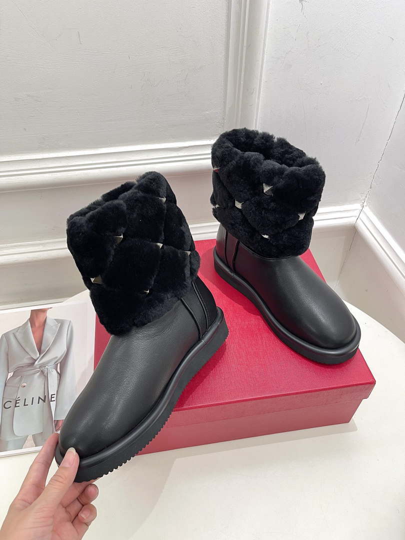 Valentino Women Shoes 1W2S0FG3QES7B1 Roman Stud Quiled Ankle Boot 194224