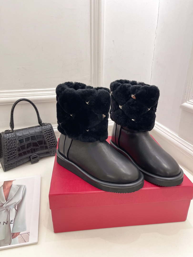 Valentino Women Shoes 1W2S0FG3QES7B1 Roman Stud Quiled Ankle Boot 194224