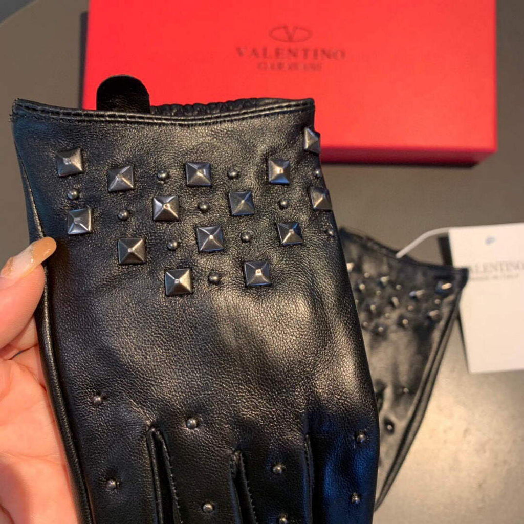 Valentino Women's Gloves Designer Leather Gloves V88520