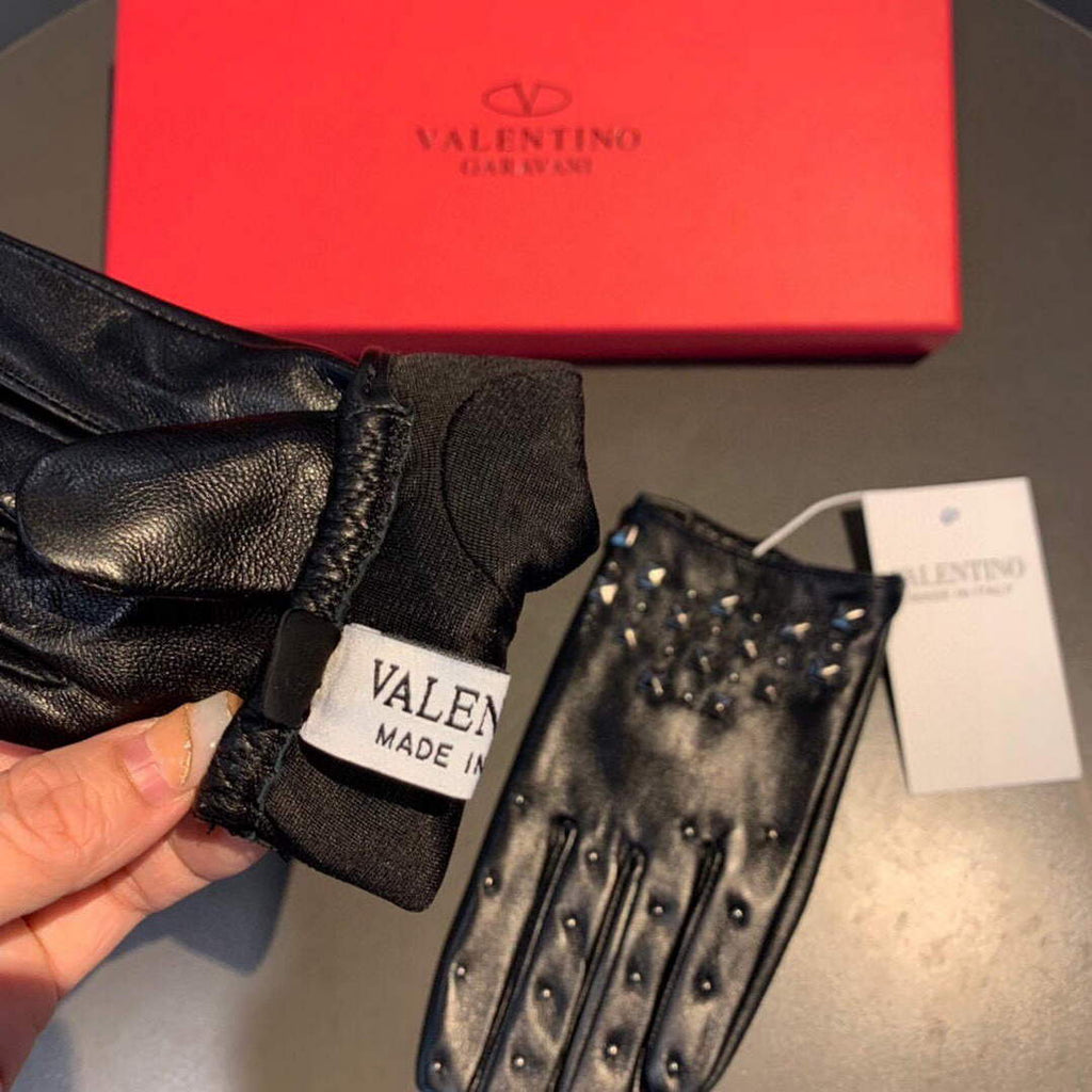 Valentino Women's Gloves Designer Leather Gloves V88520