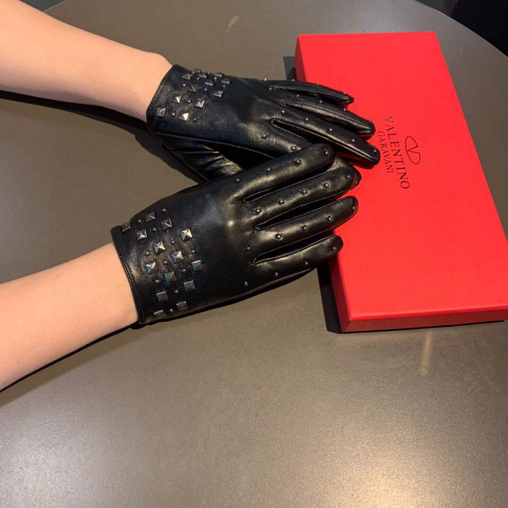 Valentino Women's Gloves Designer Leather Gloves V88520