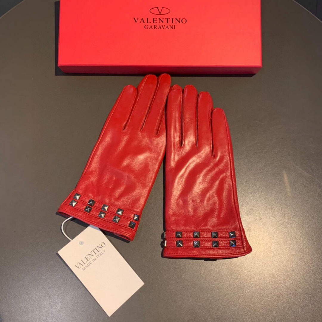 Valentino Women's Gloves Designer Leather Gloves V88521
