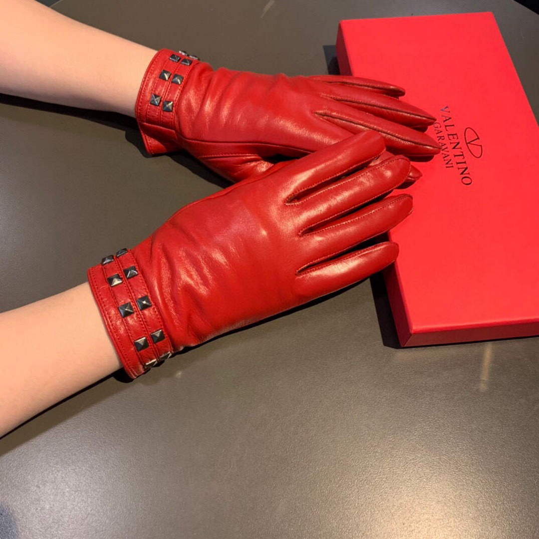 Valentino Women's Gloves Designer Leather Gloves V88521