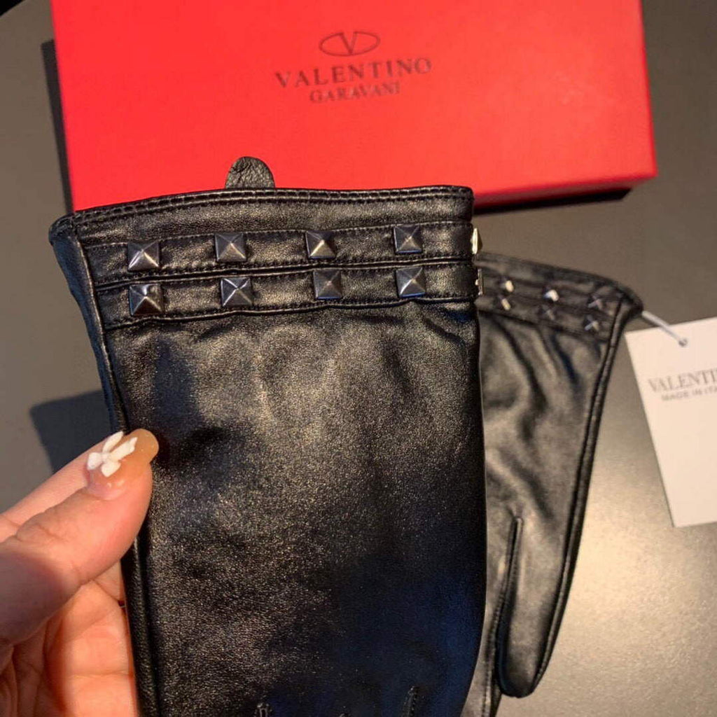 Valentino Women's Gloves Designer Leather Gloves V88522