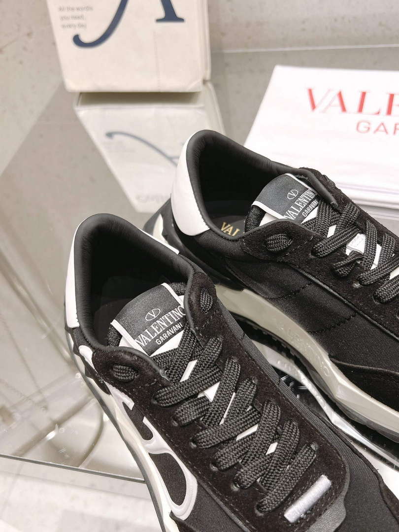 Valentino Women's Men's Lace and Mesh Lacerunner Sneaker V54903