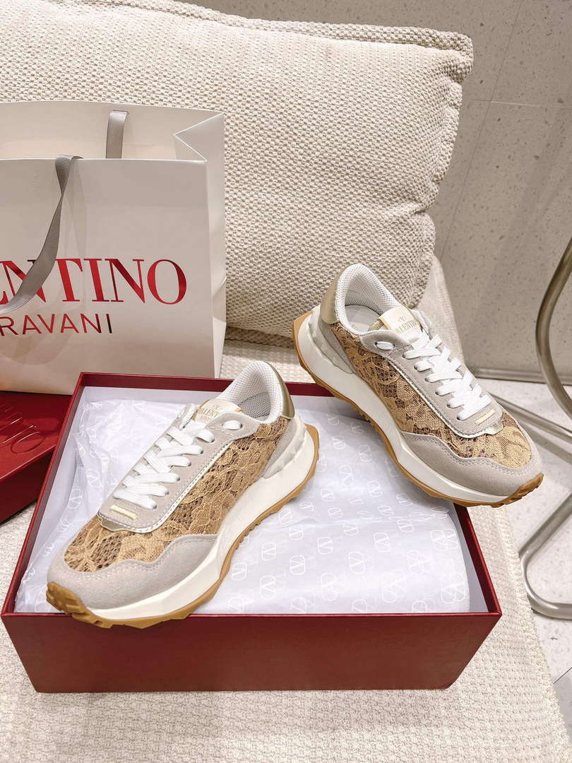 Valentino Women's Men's Lace and Mesh Lacerunner Sneaker V54906