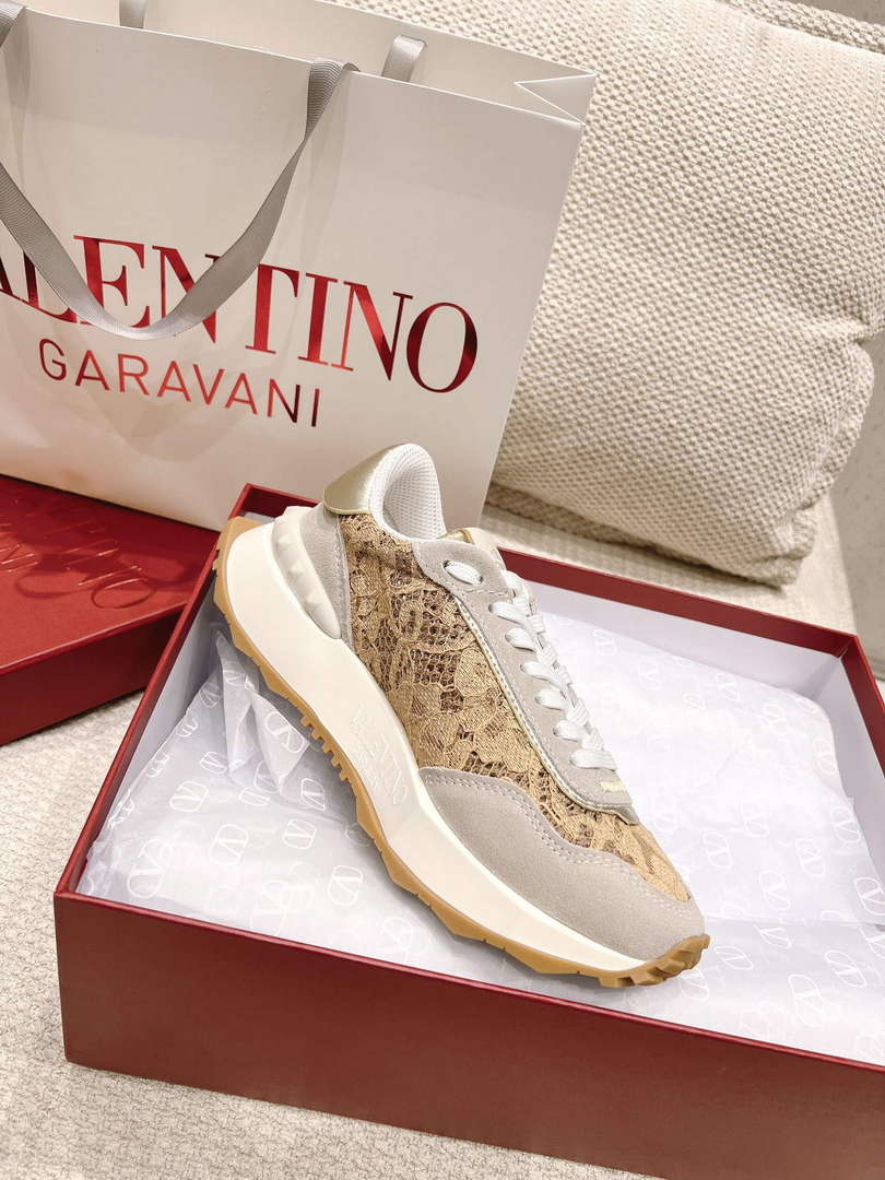 Valentino Women's Men's Lace and Mesh Lacerunner Sneaker V54906